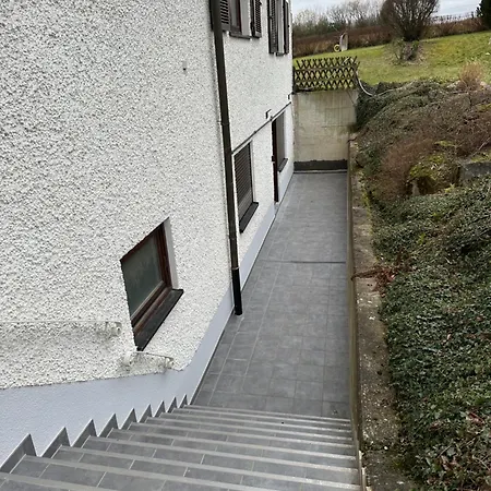Ruhige Am Feldrand *